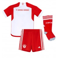 Camisa de Futebol Bayern Munich Equipamento Principal Infantil 2023-24 Manga Curta (+ Calças curtas)